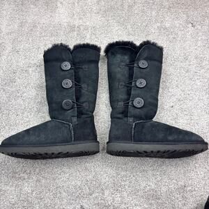 Ugg Bailey Button Triplet Tall Black Boot size 8